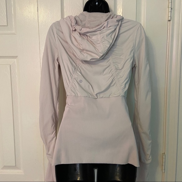 Lululemon ballet pink jacket size 6 - Picture 7 of 7